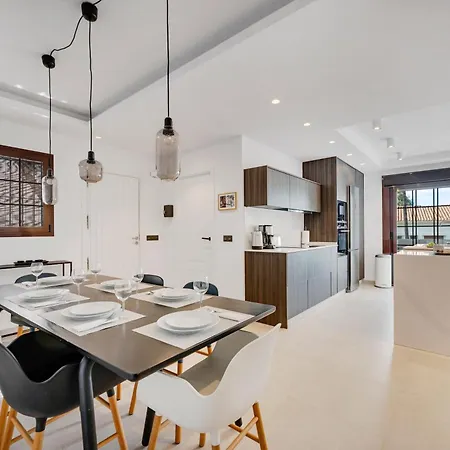 Newly Renovated 3 Bedroom Next To Puerto Banús * Marbella
