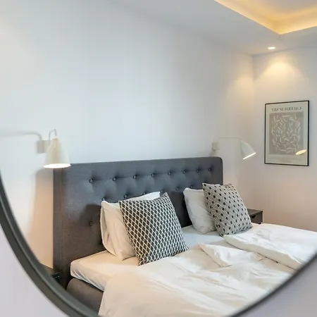 Newly Renovated 3 Bedroom Next To Puerto Banús *