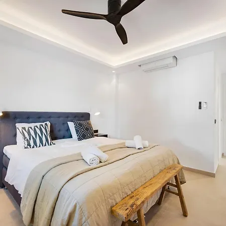 Newly Renovated 3 Bedroom Next To Puerto Banús Apartamento Marbella