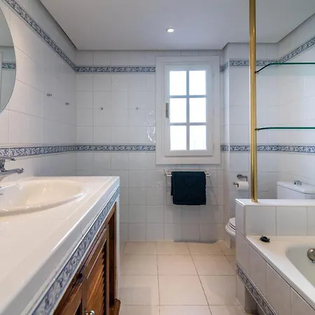 Newly Renovated 3 Bedroom Next To Puerto Banus Marbella