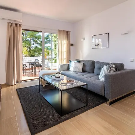 Newly Renovated 3 Bedroom Next To Puerto Banus Apartment Marbella