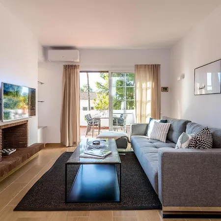 Newly Renovated 3 Bedroom Next To Puerto Banus