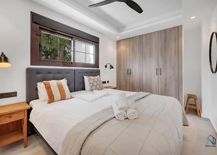 Luxury 3bed In Aldea Blanca, Pool & Puerto Banus Apartament